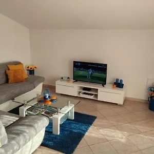  Apartment Lorena Kroatien